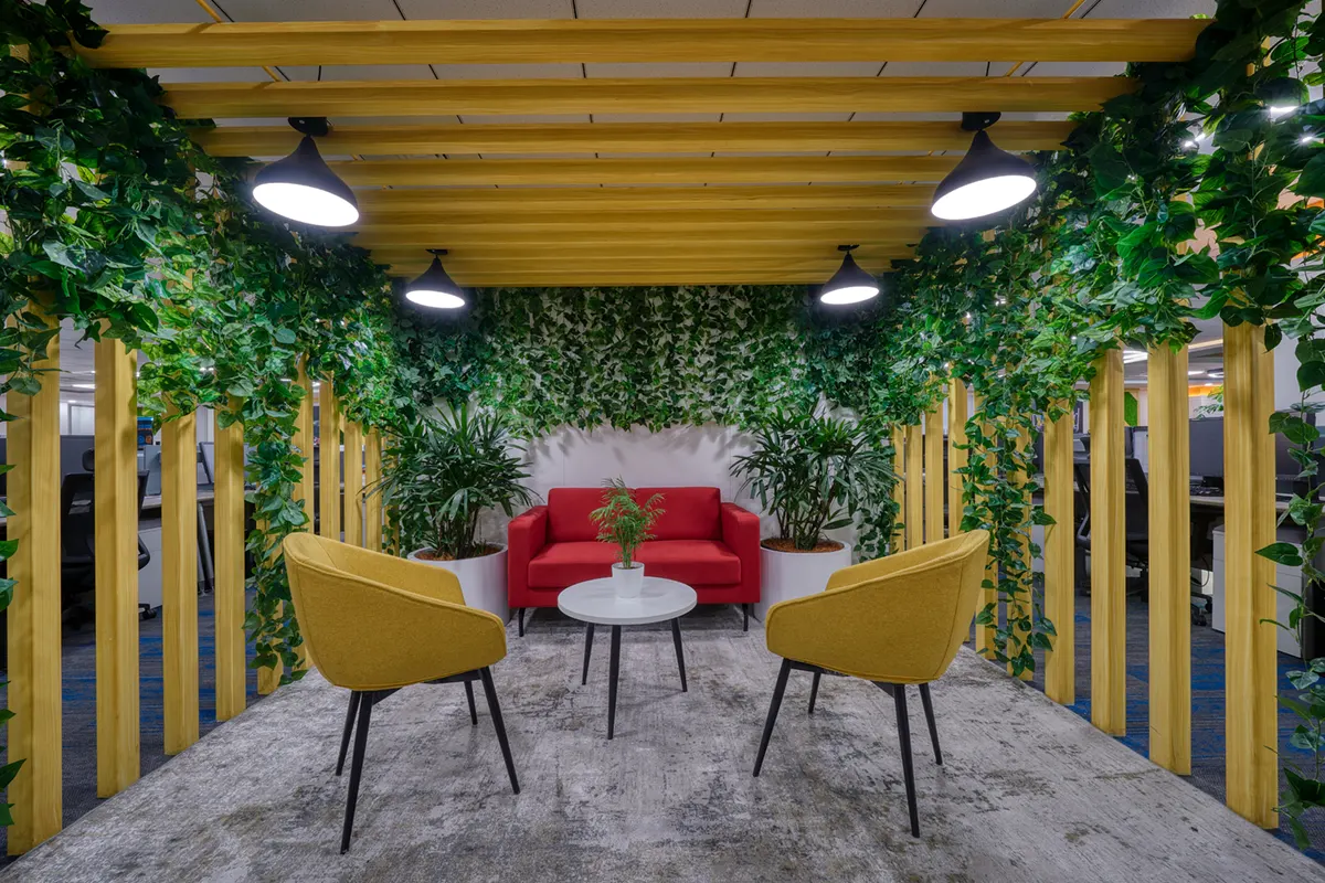 Featherlite Lounge