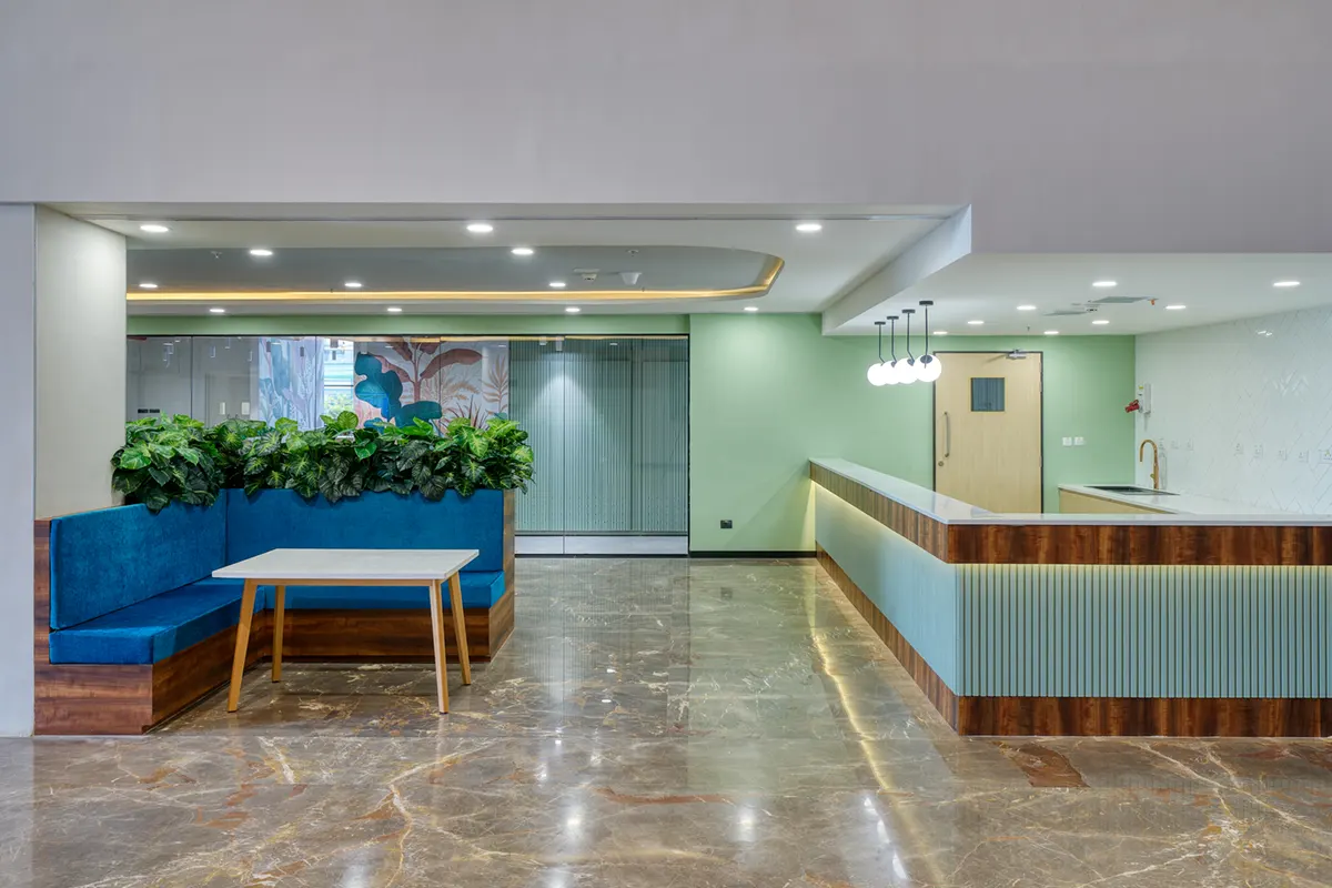 Featherlite Reception